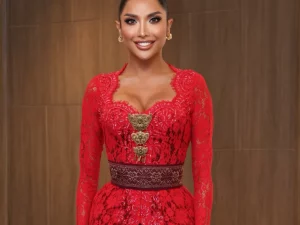 Millen Cyrus mengenakan kebaya Bali dalam gala Miss Equality World 2026.
