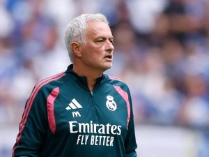 Pelatih Real Madrid Jose Mourinho di pinggir lapangan.