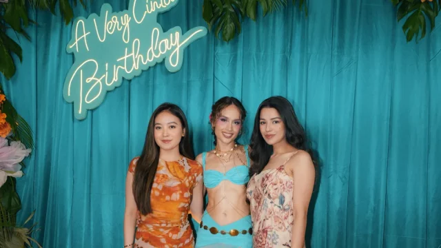 Natasha Wilona bersama dua sahabatnya pada perayaan ulang tahun