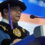 Prof Henndy Ginting menyampaikan orasi ilmiah di Aula Barat ITB Kampus Ganesha