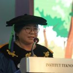 Guru Besar Ekologi SITH ITB Endah Sulistyawati menyampaikan paparan di Institut Teknologi Bandung.