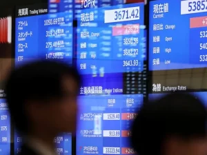 Papan elektronik indeks saham di Bursa Efek Tokyo, Jepang