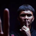 Bek Al Hamra Hehanussa mengenakan jaket latihan Garudayaksa FC