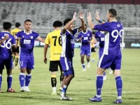 Para pemain Persib Bandung merayakan gol ke gawang Sabah FC di Stadion Kapten I Wayan Dipta, Gianyar, Sabtu, 15 Agustus 2026.