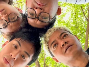 Musisi yb mengumumkan pencapaian jumlah penonton film Harusnya melalui unggahan Instagram pribadinya.