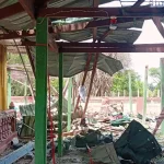 Bangunan yang hancur setelah serangan udara di wilayah pedalaman Myanmar.