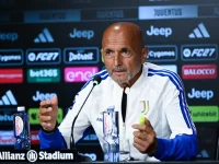 Pelatih Juventus Luciano Spalletti berbicara dalam konferensi pers resmi klub.