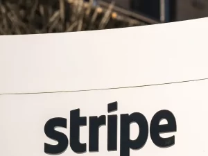 Papan nama kantor Stripe Inc. di South San Francisco, California, Amerika Serikat.