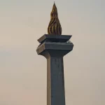 Monumen Nasional menjulang di Jakarta