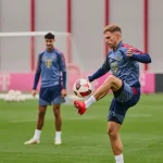 Para pemain Bayern Munich menjalani latihan terakhir menjelang Franz Beckenbauer Supercup di Dortmund.