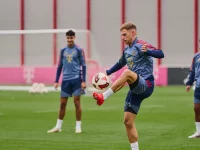 Para pemain Bayern Munich menjalani latihan terakhir menjelang Franz Beckenbauer Supercup di Dortmund.