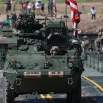 Kendaraan lapis baja Angkatan Darat Amerika Serikat dalam latihan gabungan dengan militer Korea Selatan