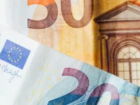 ECB: Uang Tunai Euro Beredar Capai 1,6 Triliun