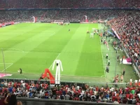 Foto arsip tribun dan lapangan Allianz Arena markas Bayern Munchen