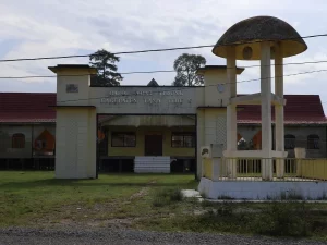 Bangunan Baloi Adat suku Tidung beratap merah di Sesayap Hilir, Tana Tidung