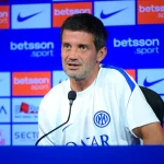 Pelatih Inter Cristian Chivu dalam konferensi pers menjelang laga melawan Napoli