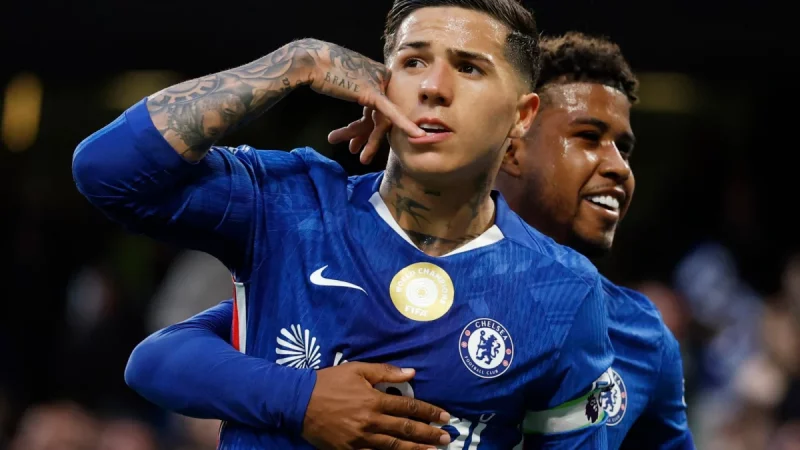 Enzo Fernandez di lapangan