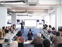 Peserta diskusi kelompok terarah membahas sistem pemeliharaan elektroliser hidrogen hijau