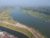 Sungai Brantas yang membatasi Kecamatan Jatikalen, Nganjuk, dan Megaluh, Jombang, Jawa Timur.