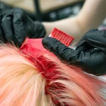 Ilustrasi proses pewarnaan rambut yang dibahas dosen IPB University