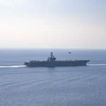Kapal induk Angkatan Laut Amerika Serikat melintas di perairan Selat Hormuz