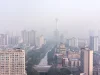 Kabut asap menyelimuti langit kota Chengdu, Tiongkok