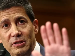 Kevin Warsh bersaksi dalam sidang konfirmasi Komite Perbankan Senat AS