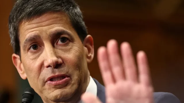 Kevin Warsh bersaksi dalam sidang konfirmasi Komite Perbankan Senat AS