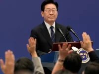 Presiden Korea Selatan Lee Jae Myung dalam konferensi pers