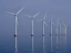 Deretan turbin ladang angin lepas pantai Middelgrunden di Selat Oresund, Denmark