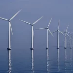 Deretan turbin ladang angin lepas pantai Middelgrunden di Selat Oresund, Denmark