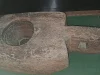 Lesung padi dari kayu dengan satu lubang tumbuk dipajang di museum