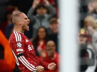 Laga Liverpool melawan Atletico Madrid pada fase liga Liga Champions di Anfield