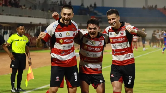 Laga pembuka BRI Super League 2026/27 antara Madura United FC dan Persijap Jepara di Pamekasan.