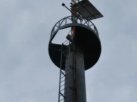Menara peringatan dini tsunami di dekat Khao Lak, Thailand