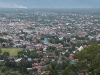 Pemandangan wilayah Kotamobagu Barat, lokasi Desa Bilalang tempat tradisi Motayok dilakukan