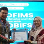 Nindria Risdiani Safitri saat menerima penghargaan pada 7th INCOBIFS 2026 di Surabaya