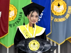 Norika Fajari Rahayu, wisudawan terbaik Universitas Jenderal Soedirman di Purwokerto