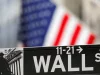 Papan nama Wall Street di New York, kawasan pusat perdagangan saham Amerika Serikat