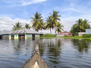 Kawasan permukiman warga terendam banjir di Kecamatan Limboto, Gorontalo, Juli 2024