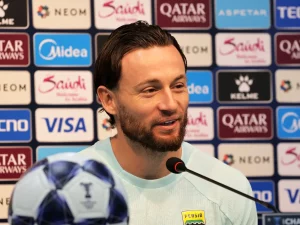 Kapten Persib Marc Klok dalam jumpa pers jelang laga melawan FC Seoul di Korea Selatan