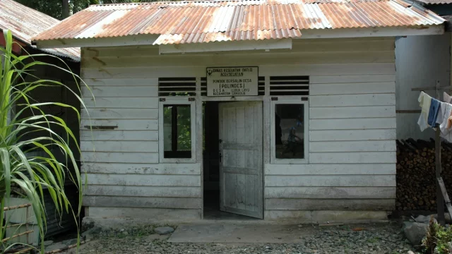 Pondok bersalin desa (Polindes) di Desa Lubuk Layu, Kecamatan Samadua, Aceh Selatan