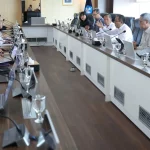 Rapat Kemdiktisaintek membahas mahasiswa nakes habis masa studi di ruang pertemuan kementerian