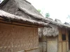 Deretan rumah adat Sasak beratap alang-alang di Desa Sade, Lombok Tengah, Nusa Tenggara Barat