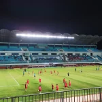 Suasana laga malam hari di Stadion Maguwoharjo markas PSS Sleman