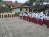 Kegiatan upacara bendera siswa sekolah dasar