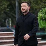 Foto arsip Presiden Ukraina Volodymyr Zelenskyy pada satu upacara di Chisinau, Moldova