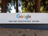 Papan nama kantor Google di Charleston Road, Mountain View, California