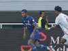 Pemain Arema FC berseragam biru dan pemain Garudayaksa FC berseragam putih di Stadion Pakansari