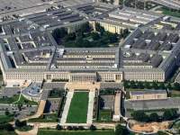 Pemandangan udara gedung Pentagon berbentuk segi lima di Washington
